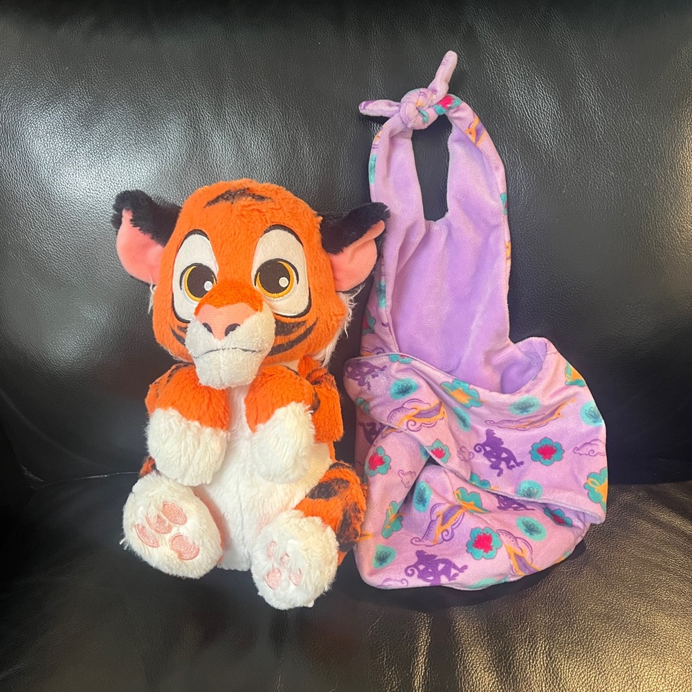 Disney Babies Raja (Aladdin) with blanket